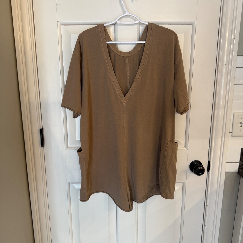 New! FP Movement Free People Hot Shot Tee Romper Mocha Latte 25186 - Picture 10 of 16
